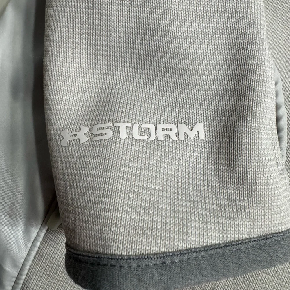 Under Armour Cold Gear Storm White Light Jacket Size XS Loose - Picture 4 of 8